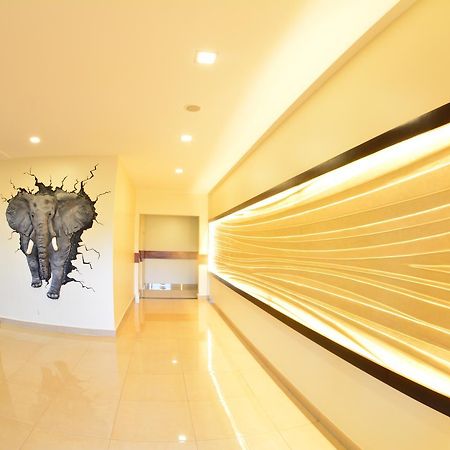 Best Western Premier Garden Hotel אנטבה מראה חיצוני תמונה