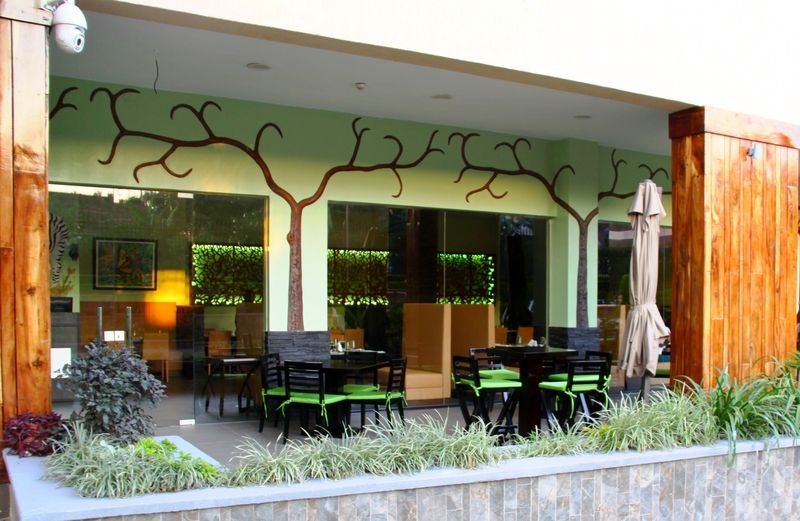 Best Western Premier Garden Hotel אנטבה מראה חיצוני תמונה