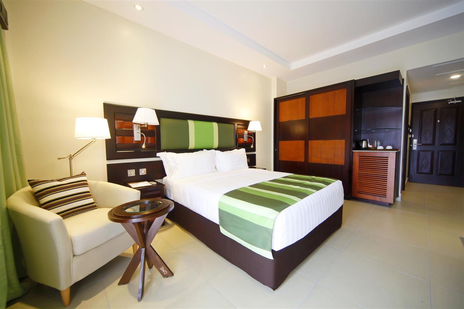 Best Western Premier Garden Hotel אנטבה מראה חיצוני תמונה