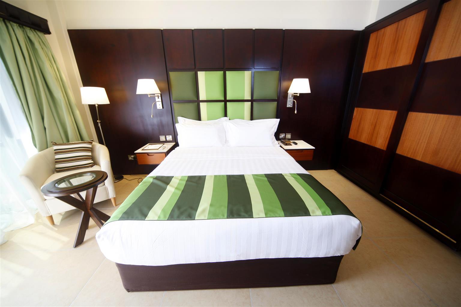 Best Western Premier Garden Hotel אנטבה מראה חיצוני תמונה